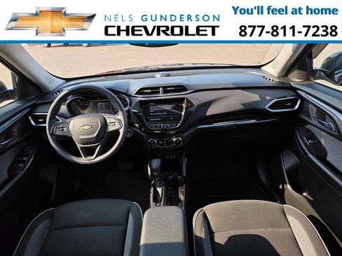 Used 2022 Chevrolet TrailBlazer LT w/ Convenience Package AWD/4WD image 12