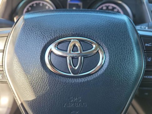 Used 2024 Toyota Camry SE image 30