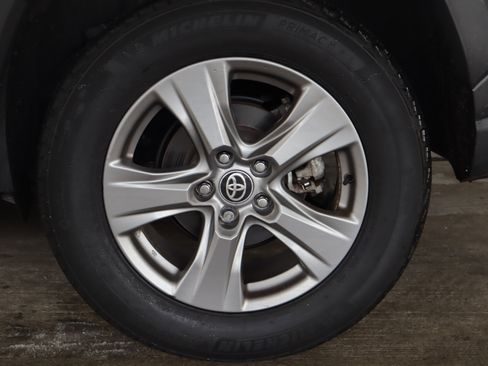 Used 2024 Toyota RAV4 XLE image 24