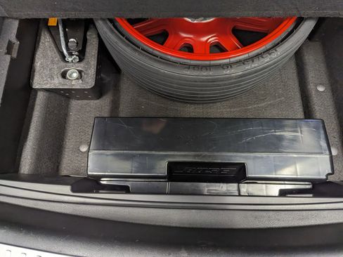 Used 2015 Porsche Macan Turbo image 19