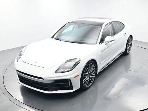 Certified 2024 Porsche Panamera RWD image 35