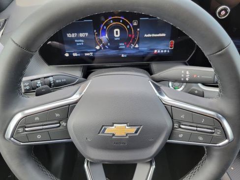 New 2026 Chevrolet Equinox LT w/ Convenience Package II AWD/4WD image 10