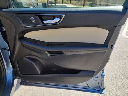 Used 2019 Ford Edge SE image 34