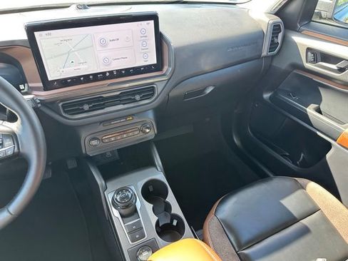 Used 2025 Ford Bronco Sport Outer Banks w/ Outer Banks Tech Package+ AWD/4WD image 13