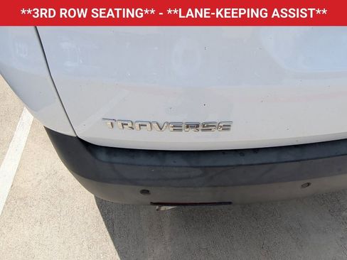 Used 2020 Chevrolet Traverse RS FWD image 9