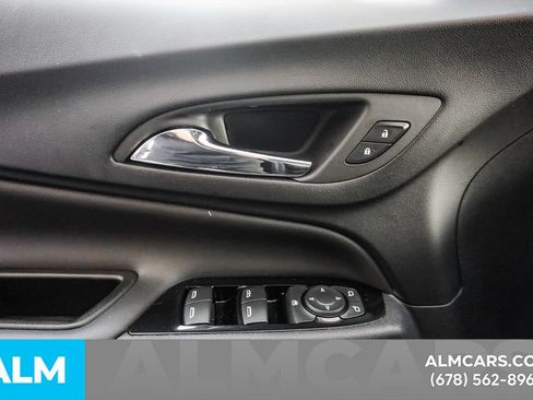 Used 2023 Chevrolet Equinox Premier FWD image 47