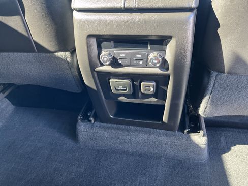 Used 2022 Chevrolet Traverse High Country w/ LPO, Floor Liner Package image 18