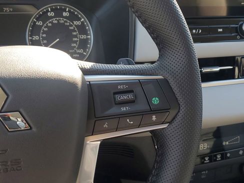 New 2026 Mitsubishi Outlander SE image 25