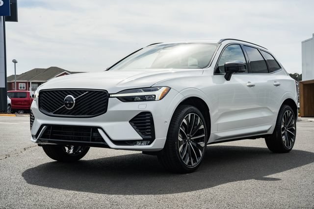New 2026 Volvo XC60 B5 Ultra w/ Protection Package Premier AWD/4WD image 3