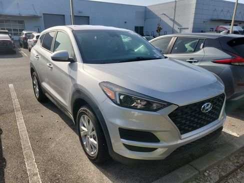 Used 2019 Hyundai Tucson SE AWD/4WD image 2