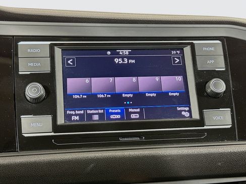 Used 2024 Volkswagen Jetta S image 21