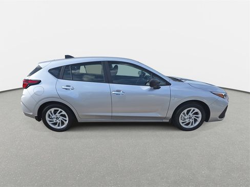 New 2025 Subaru Impreza 2.0i image 4