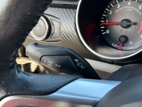 Used 2022 Ford Mustang Coupe RWD image 30