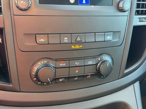 Used 2023 Mercedes-Benz Metris Passenger image 33