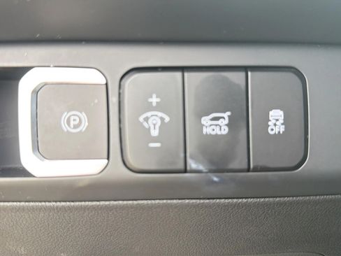 Used 2025 Hyundai Santa Fe Limited AWD/4WD image 22