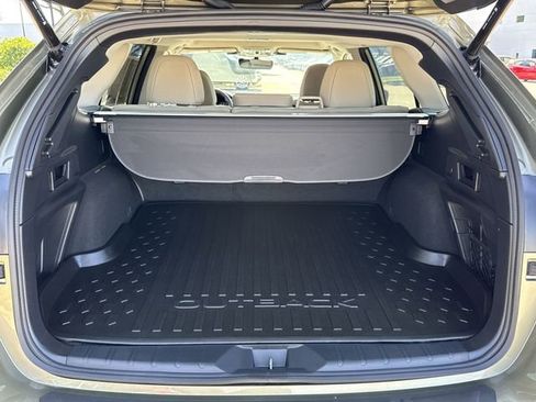 Certified 2025 Subaru Outback Premium AWD/4WD image 13