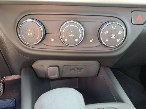 New 2026 Chevrolet Trax LS image 20