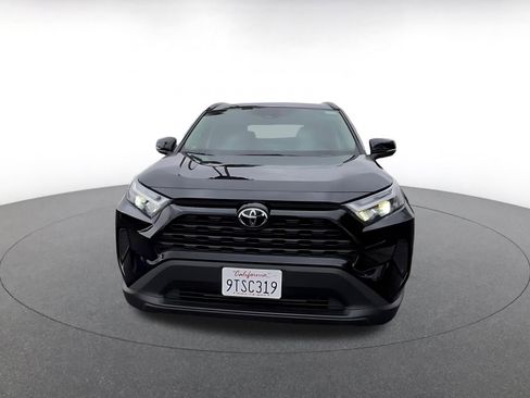 Used 2025 Toyota RAV4 XLE image 4