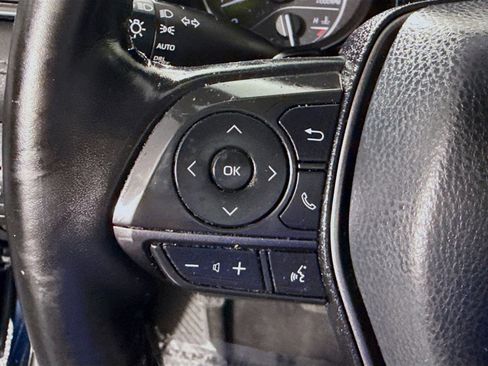 Used 2021 Toyota Camry SE FWD image 14