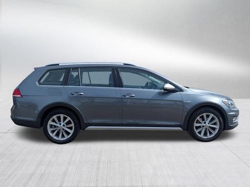 Used 2018 Volkswagen Golf Alltrack S AWD/4WD image 8