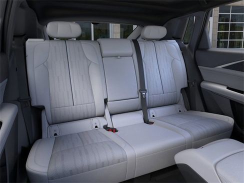 New 2026 Cadillac Lyriq Luxury image 17