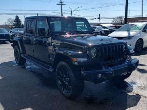 Used 2022 Jeep Gladiator Overland image 1