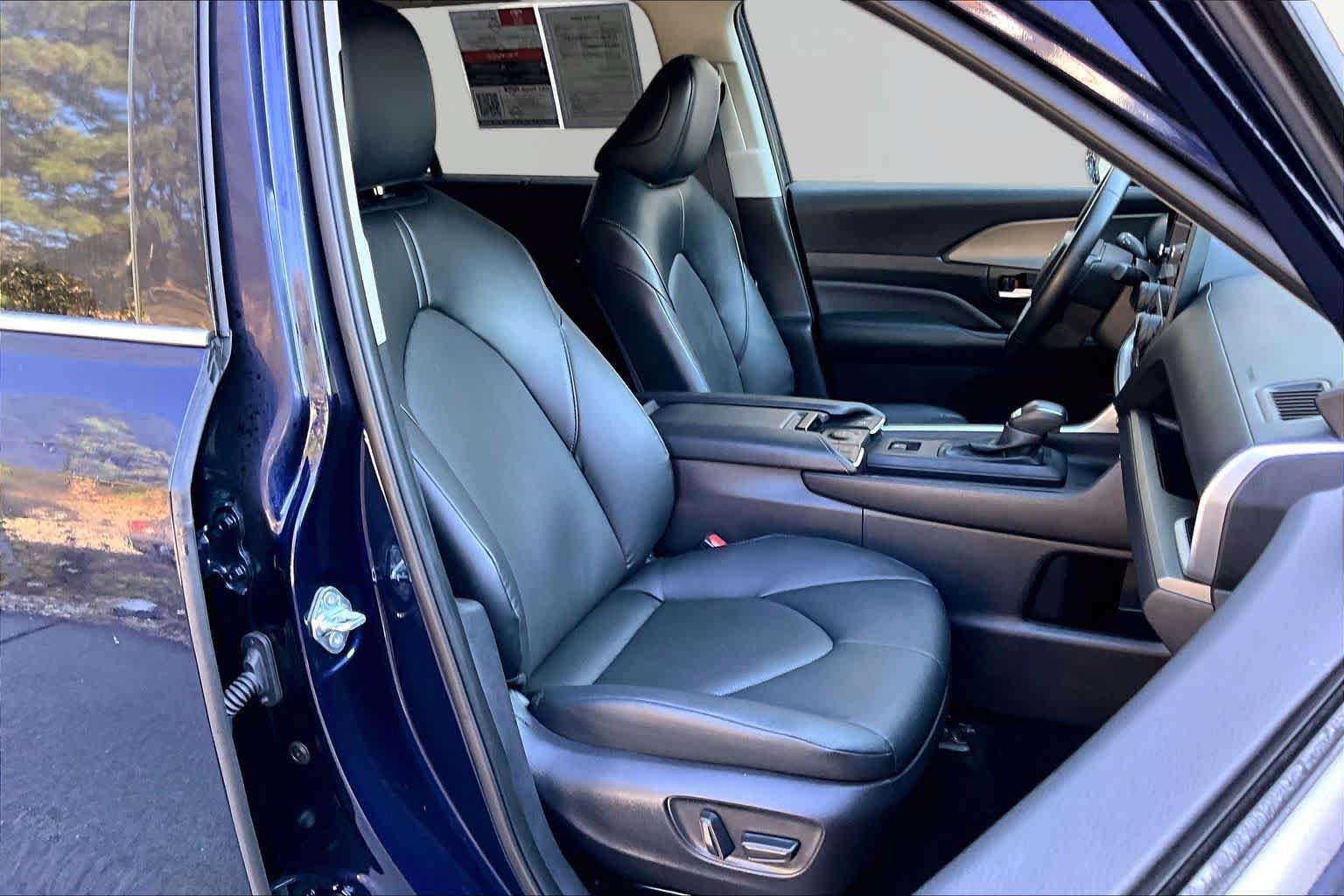 Used 2025 Toyota Grand Highlander FWD image 9