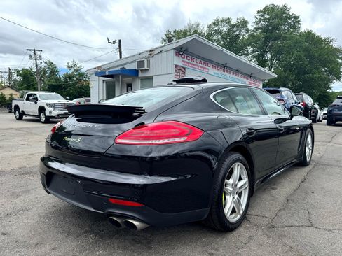 Used 2014 Porsche Panamera S image 5