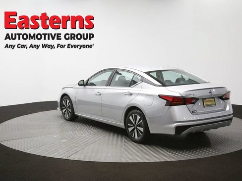 Used 2022 Nissan Altima 2.5 SV FWD image 64