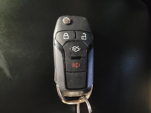 Used 2022 Ford Explorer 2WD image 32