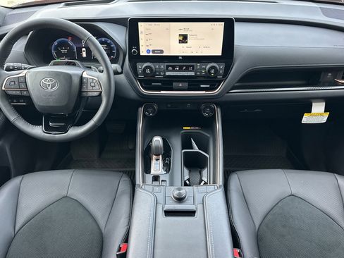 Certified 2026 Toyota Grand Highlander AWD Hybrid image 13
