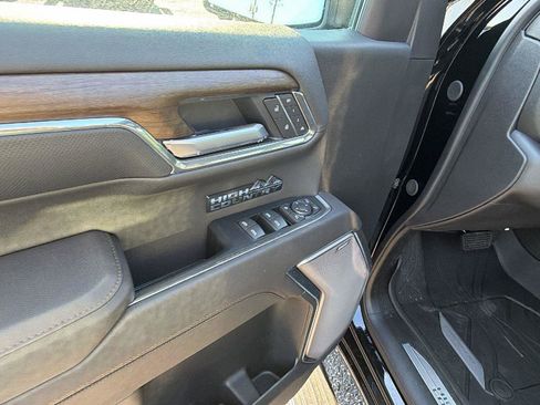New 2026 Chevrolet Silverado 1500 High Country AWD/4WD image 12