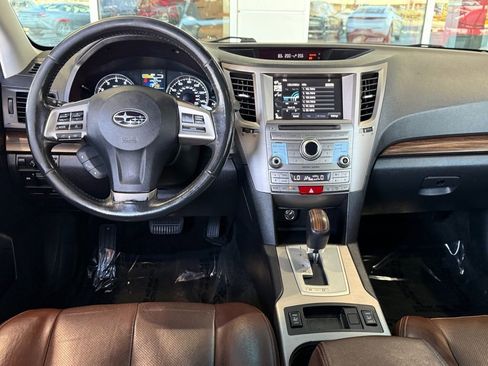 Used 2013 Subaru Outback 2.5i Limited w/ Special Appearance Pkg image 32