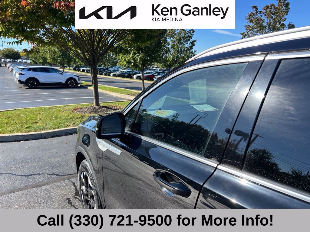 Certified 2024 Kia Sorento S w/ Panoramic Sunroof Package AWD/4WD image 23