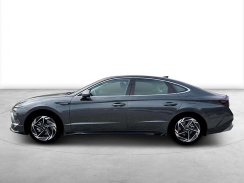 New 2026 Hyundai Sonata SEL FWD image 3
