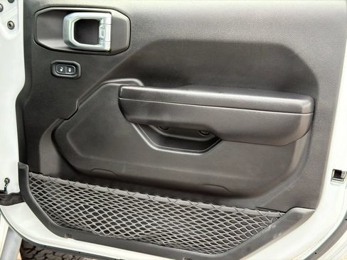 Used 2021 Jeep Wrangler Unlimited Rubicon AWD/4WD image 13