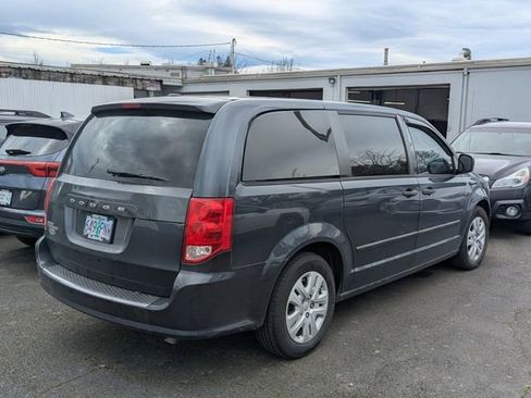 Used 2013 Dodge Grand Caravan American Value Package w/ UConnect Hands-Free Group image 6