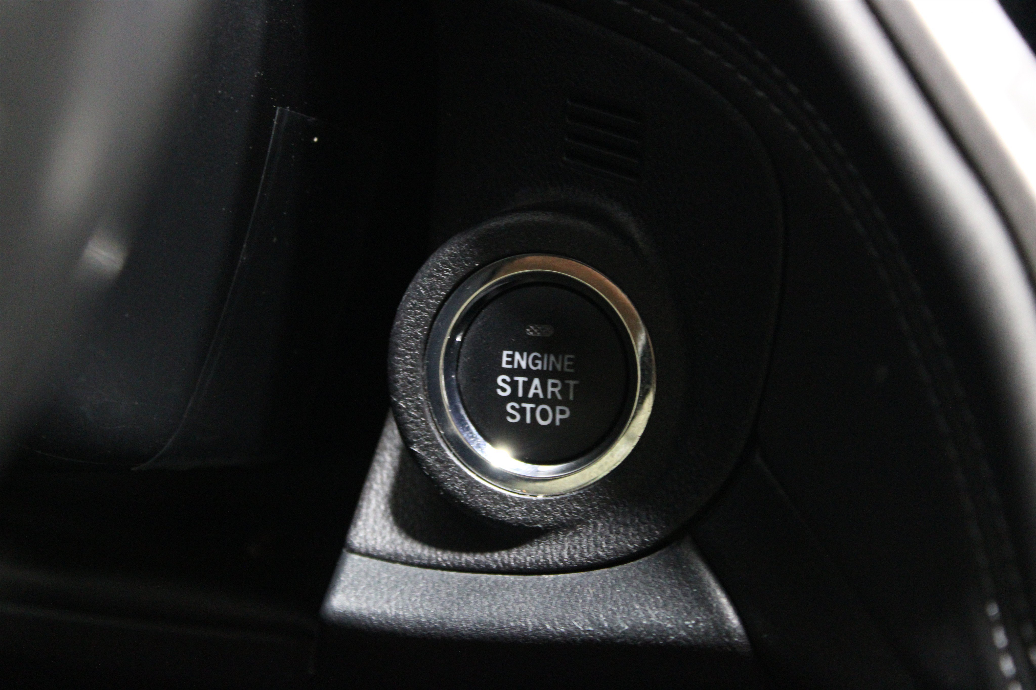 Used 2024 Subaru Outback Premium AWD/4WD image 17