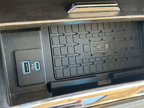 Used 2024 Ford Expedition Max Limited image 38