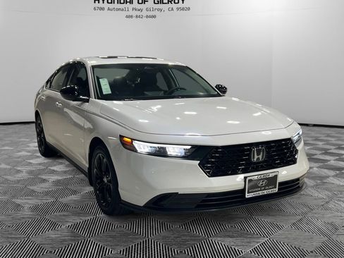 Used 2025 Honda Accord SE image 3