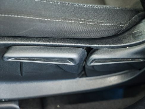 Used 2024 Honda CR-V LX image 27