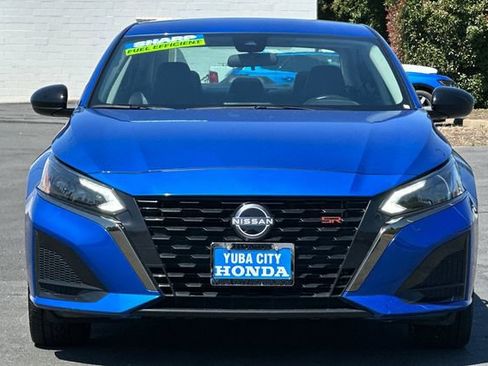 Used 2025 Nissan Altima 2.5 SR FWD image 6