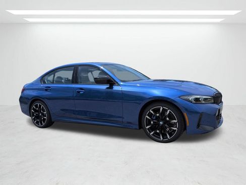 New 2026 BMW 330i xDrive Sedan w/ M Sport Package AWD/4WD image 2