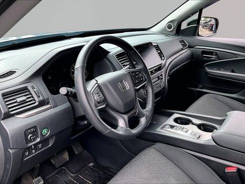 Certified 2024 Honda Ridgeline Sport+ image 12