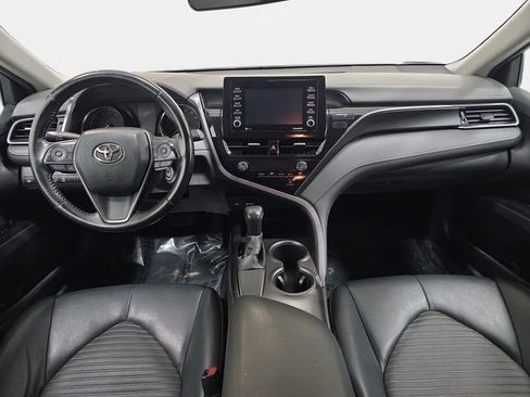 Used 2021 Toyota Camry SE FWD image 10