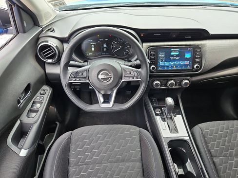 Used 2023 Nissan Kicks SV FWD image 11