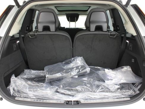 New 2026 Volvo XC90 B6 Ultra w/ Protection Package AWD/4WD image 32