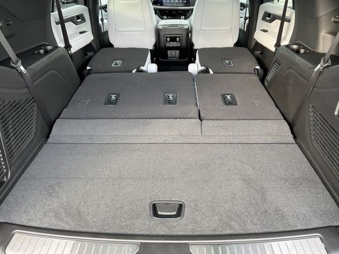 New 2026 Chevrolet Tahoe Premier image 22