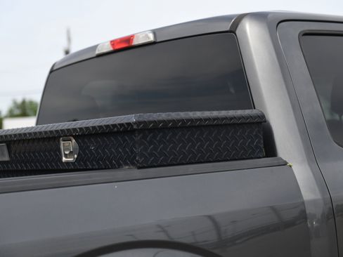 Used 2016 Ford F150 XLT AWD/4WD image 6