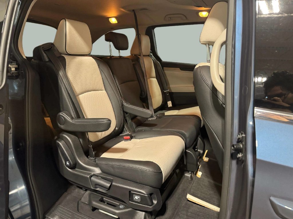 Used 2025 Honda Odyssey Elite image 29